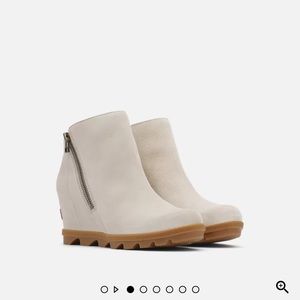 WOMEN'S JOAN OF ARCTIC™ WEDGE II ZIP BOOTIE